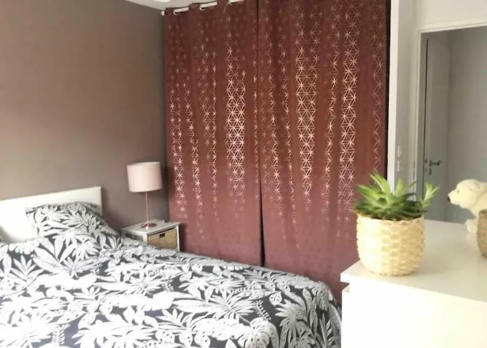 Moderne 6 Personnes Terrasse Et Jardin Διαμέρισμα *
