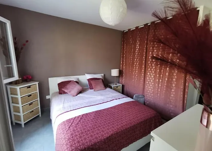 Moderne 6 Personnes Terrasse Et Jardin Διαμέρισμα